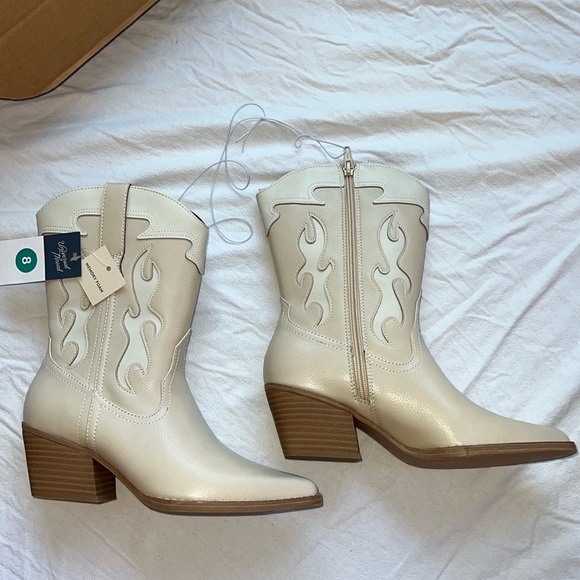 UNIVERSAL THREAD Cowboy Boots - Picture 1 of 7